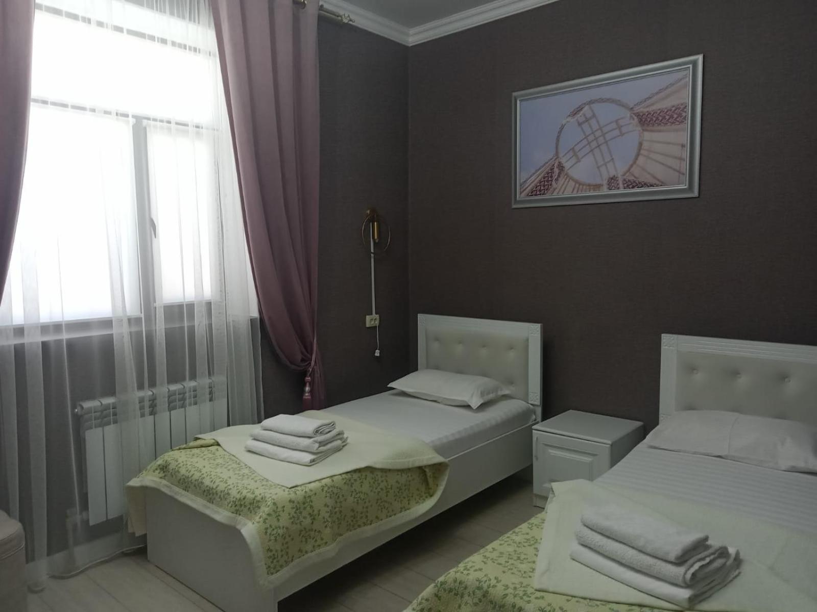 Keruen Deluxe Hotel Тараз Екстериор снимка