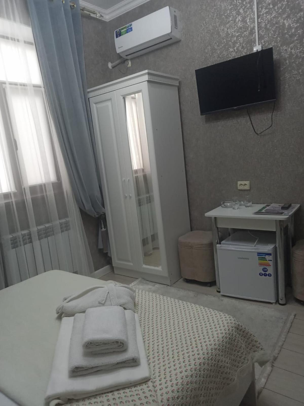 Keruen Deluxe Hotel Тараз Екстериор снимка